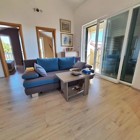 Apartmani Latin Jezera Exterior photo
