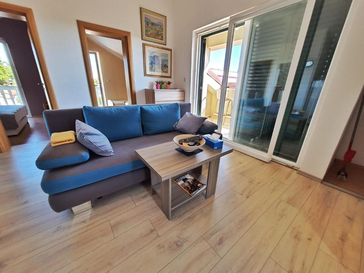 Apartment Latin Jezera