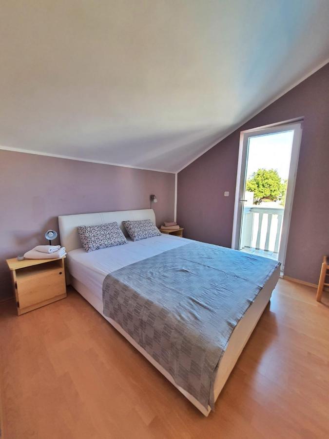 Apartment Latin Jezera